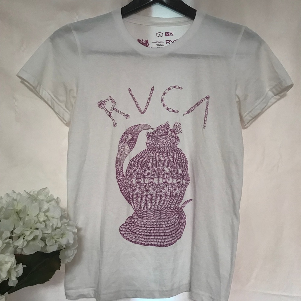 RVCA White Graphic Tee